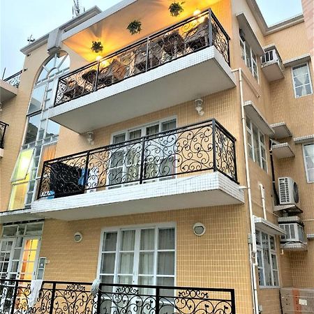 Mtr Tung Chung Near Airport Apartment, City Getaway, Pa Mei Village Tung Chung Hong Kong Exterior photo